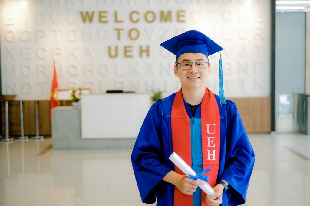 UEH tuyển sinh Văn bằng 2 Đại học đợt tháng 3 năm 2023