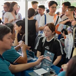 TUYỂN SINH ĐẠI HỌC 2025: UEH đồng hành cùng phụ huynh, học sinh tại Ngày hội lựa chọn nguyện vọng xét tuyển năm 2025