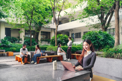 UEH thông báo kết quả xét tuyển Phương thức 1: Phương thức xét tuyển thẳng theo quy định của Bộ Giáo dục và Đào tạo và của Đại học Kinh tế Thành phố Hồ Chí Minh Khóa 51 – Đại học, hình thức đào tạo chính quy, năm 2025 (Mã trường: KSA và KSV)